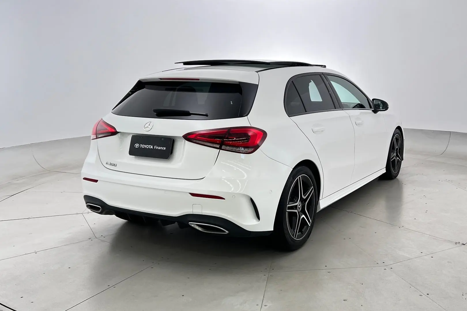 2019 Mercedes-Benz A-Class Gallery Image 6