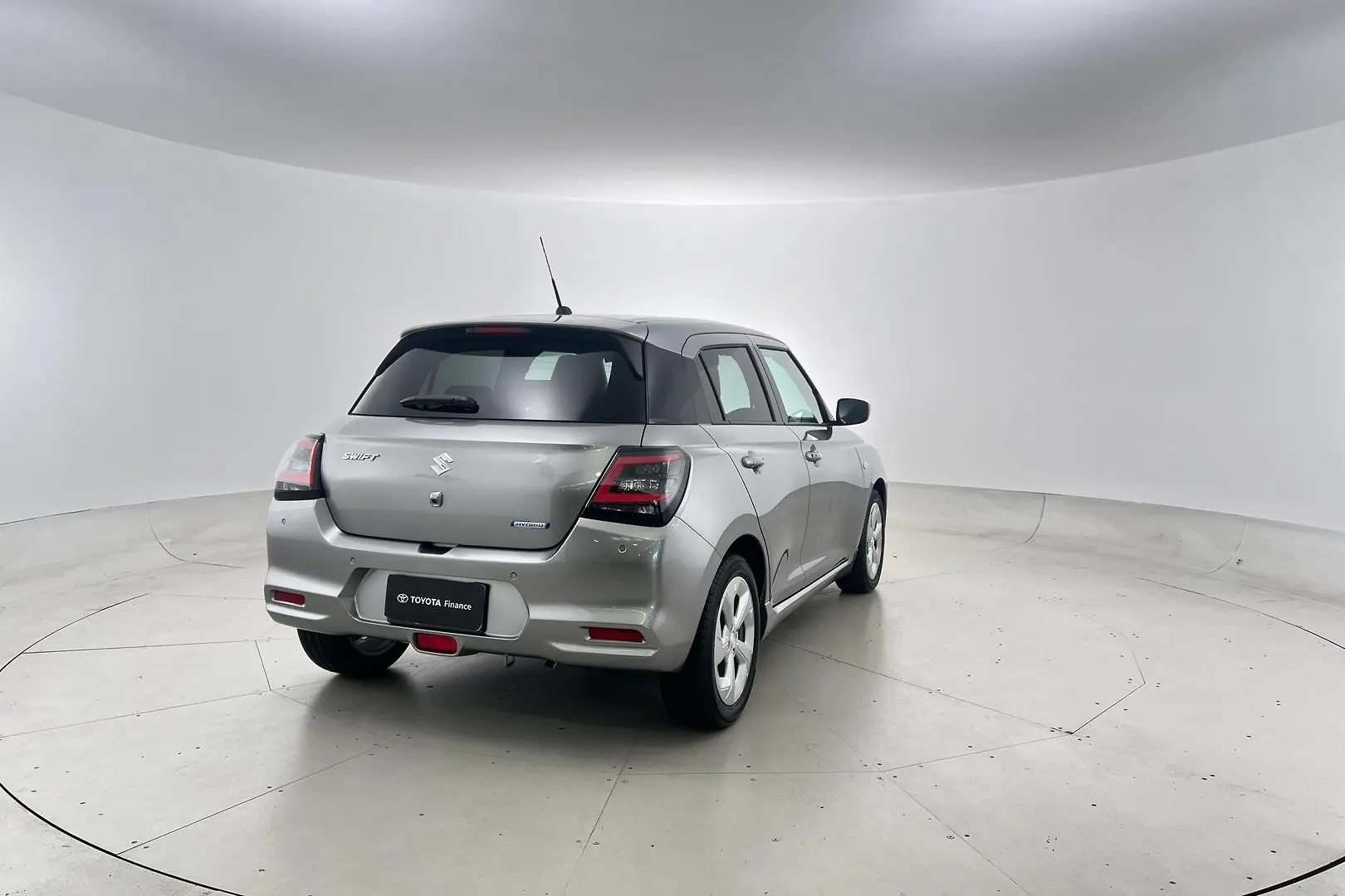 2024 Suzuki Swift Gallery Image 4