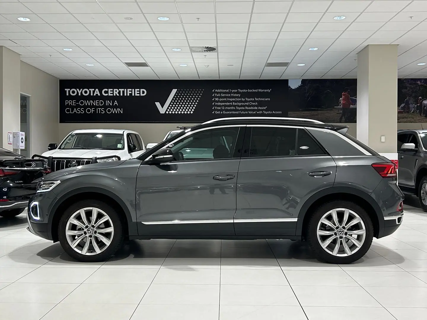 2024 Volkswagen T-Roc Gallery Image 6