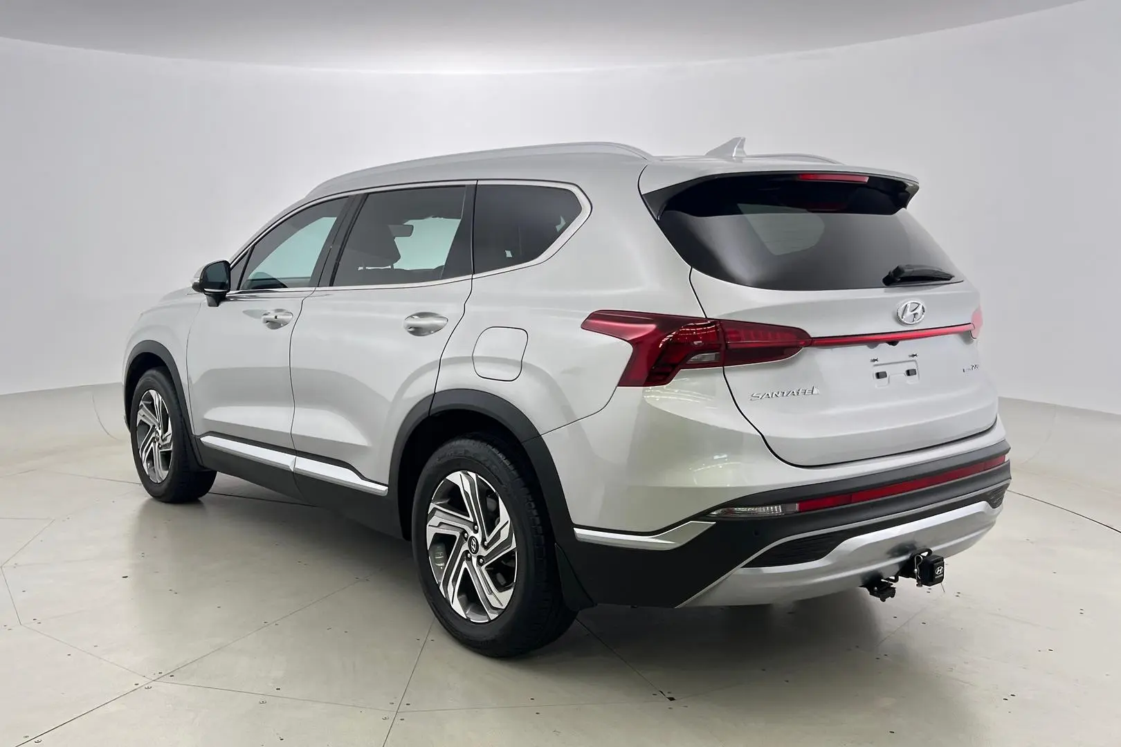 2022 Hyundai Santa Fe Gallery Image 11