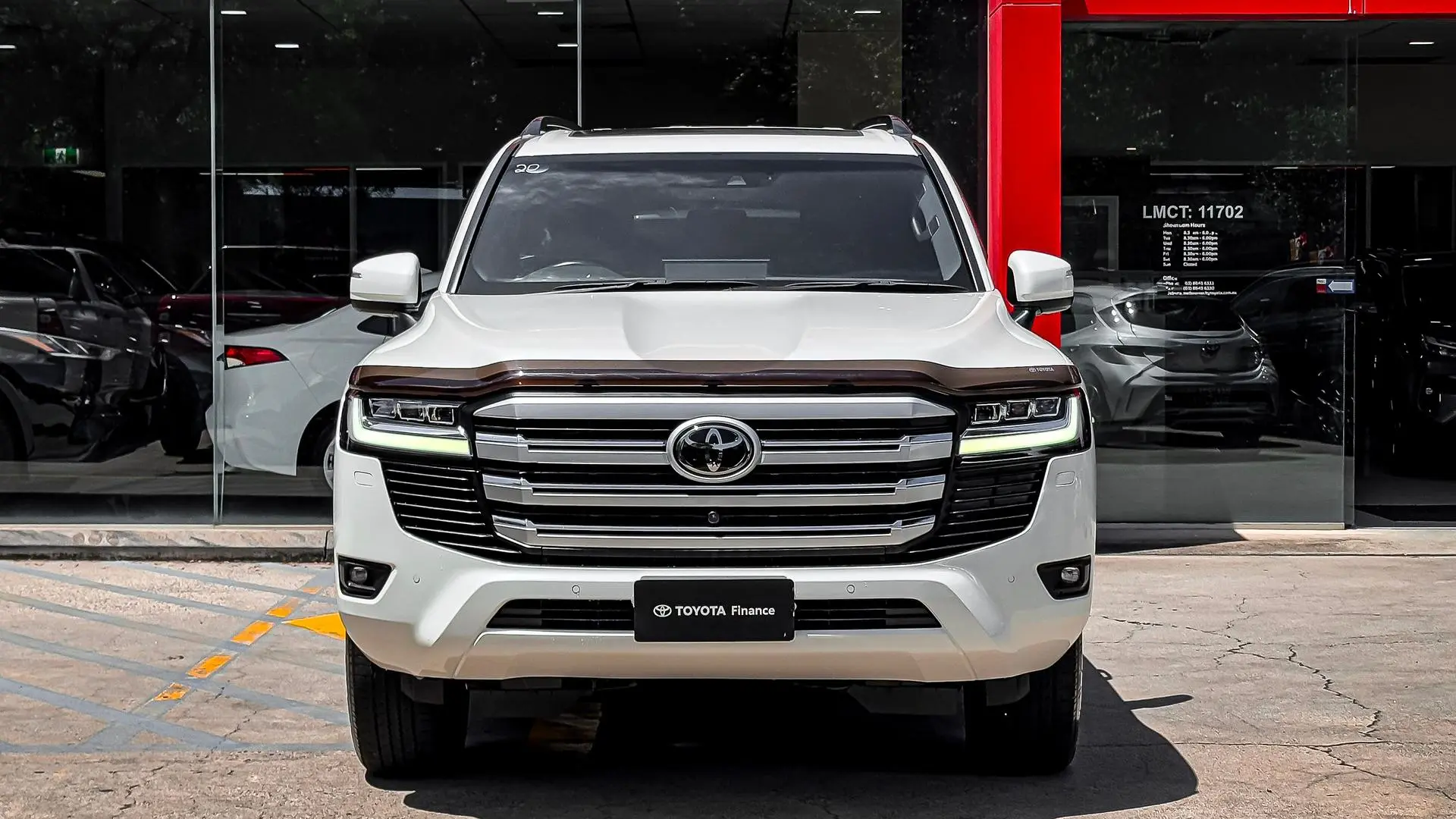 2022 Toyota Landcruiser Gallery Image 11