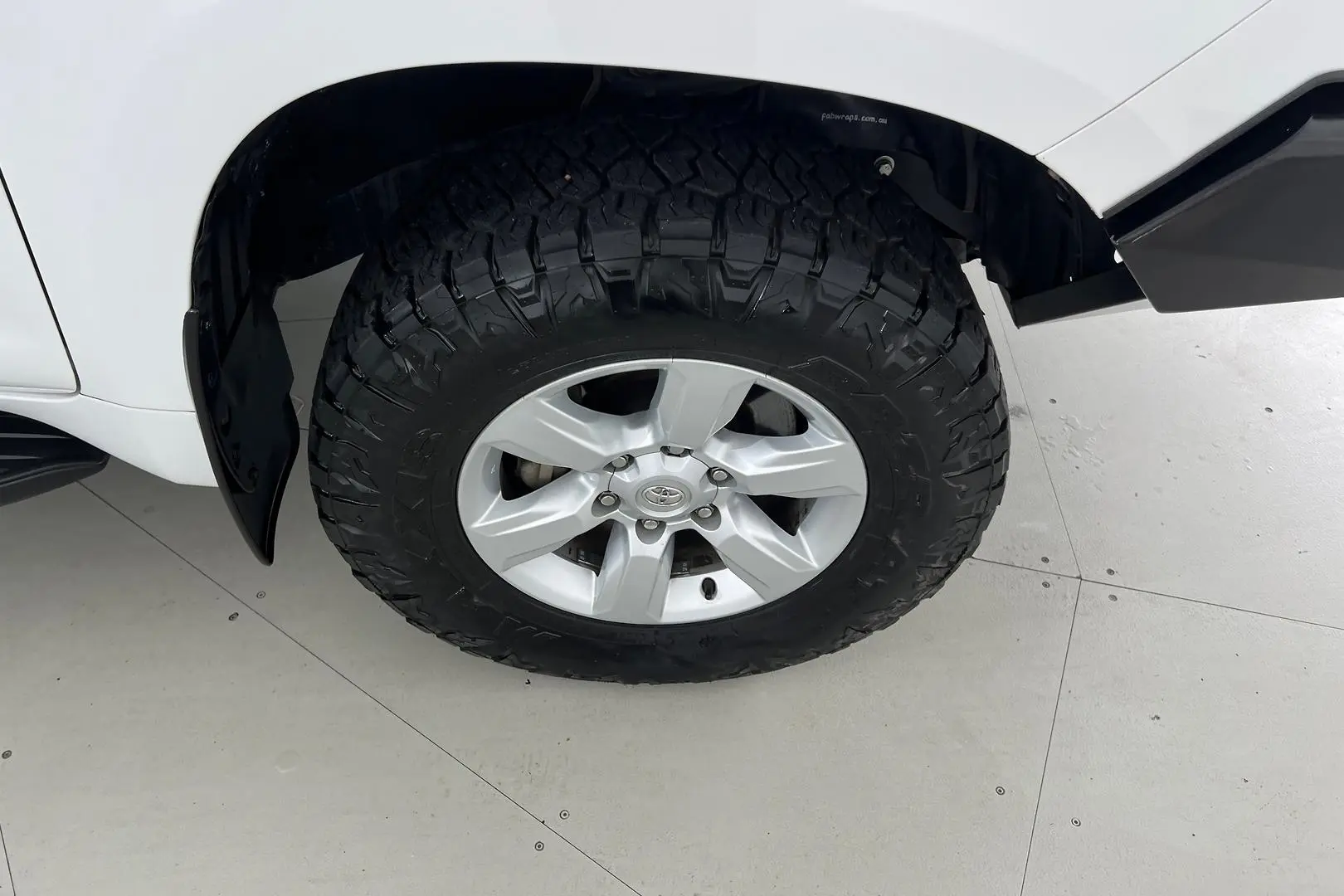 2015 Toyota Landcruiser Prado Gallery Image 17