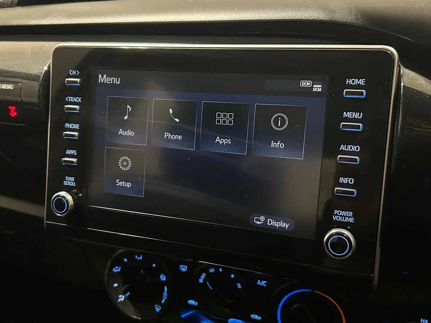 2023 Toyota Hilux Gallery Image 18