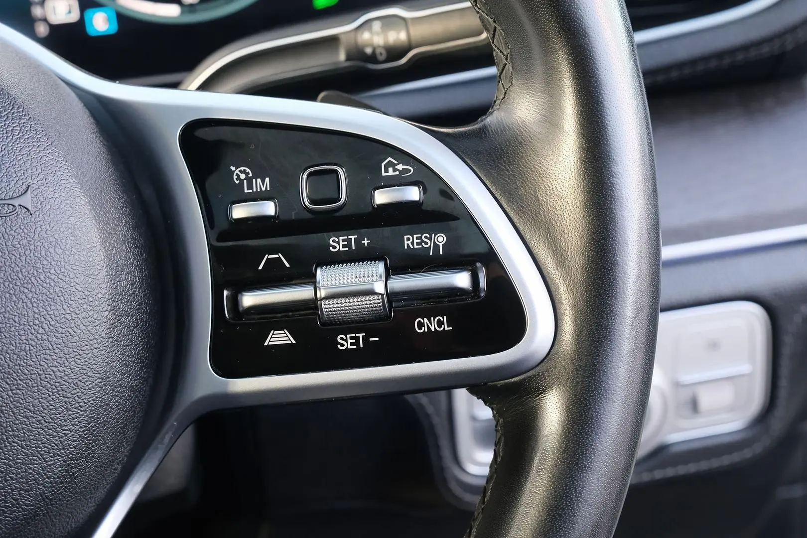 2019 Mercedes-Benz GLE-Class Gallery Image 16