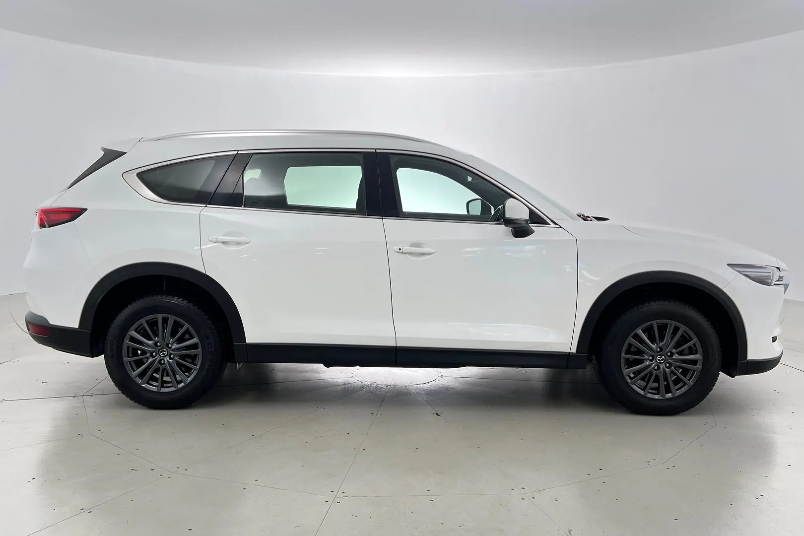 2019 Mazda CX-8 Gallery Image 3