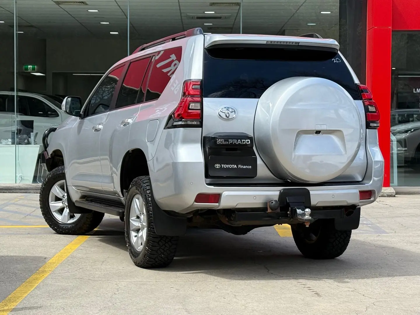 2020 Toyota Landcruiser Prado Gallery Image 10