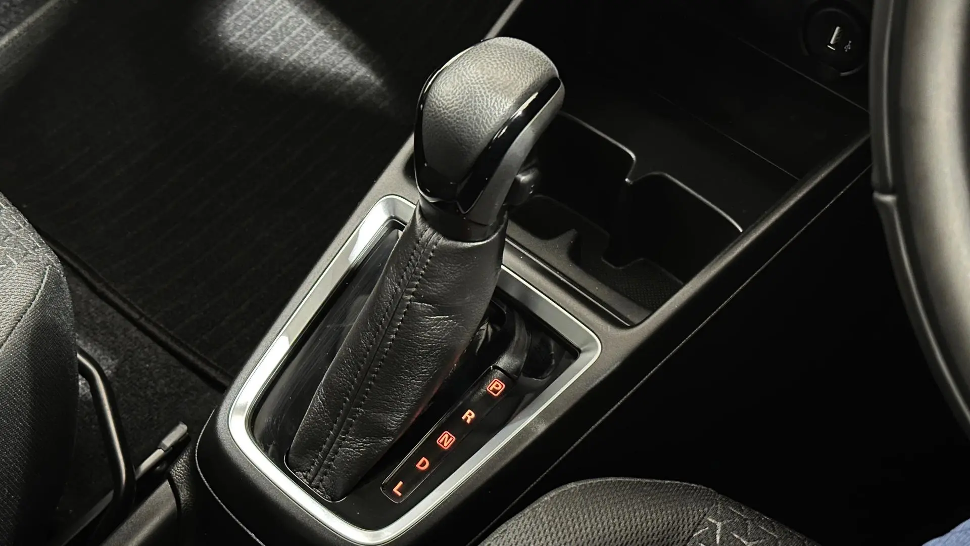 2022 Suzuki Swift Gallery Image 20