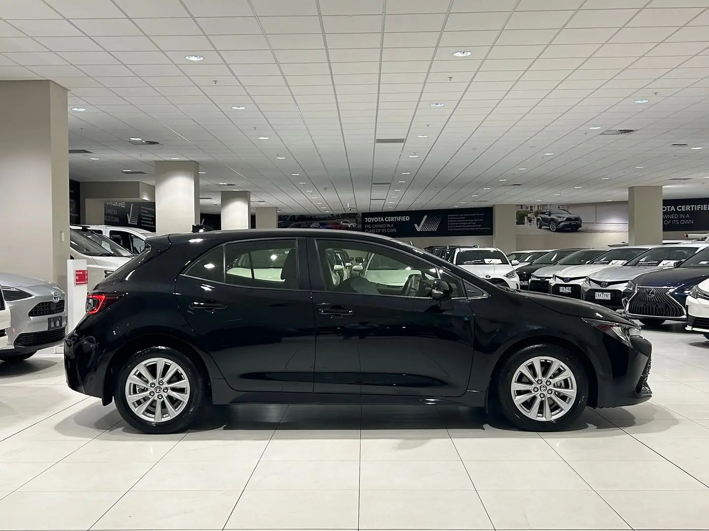 2024 Toyota Corolla Gallery Image 2