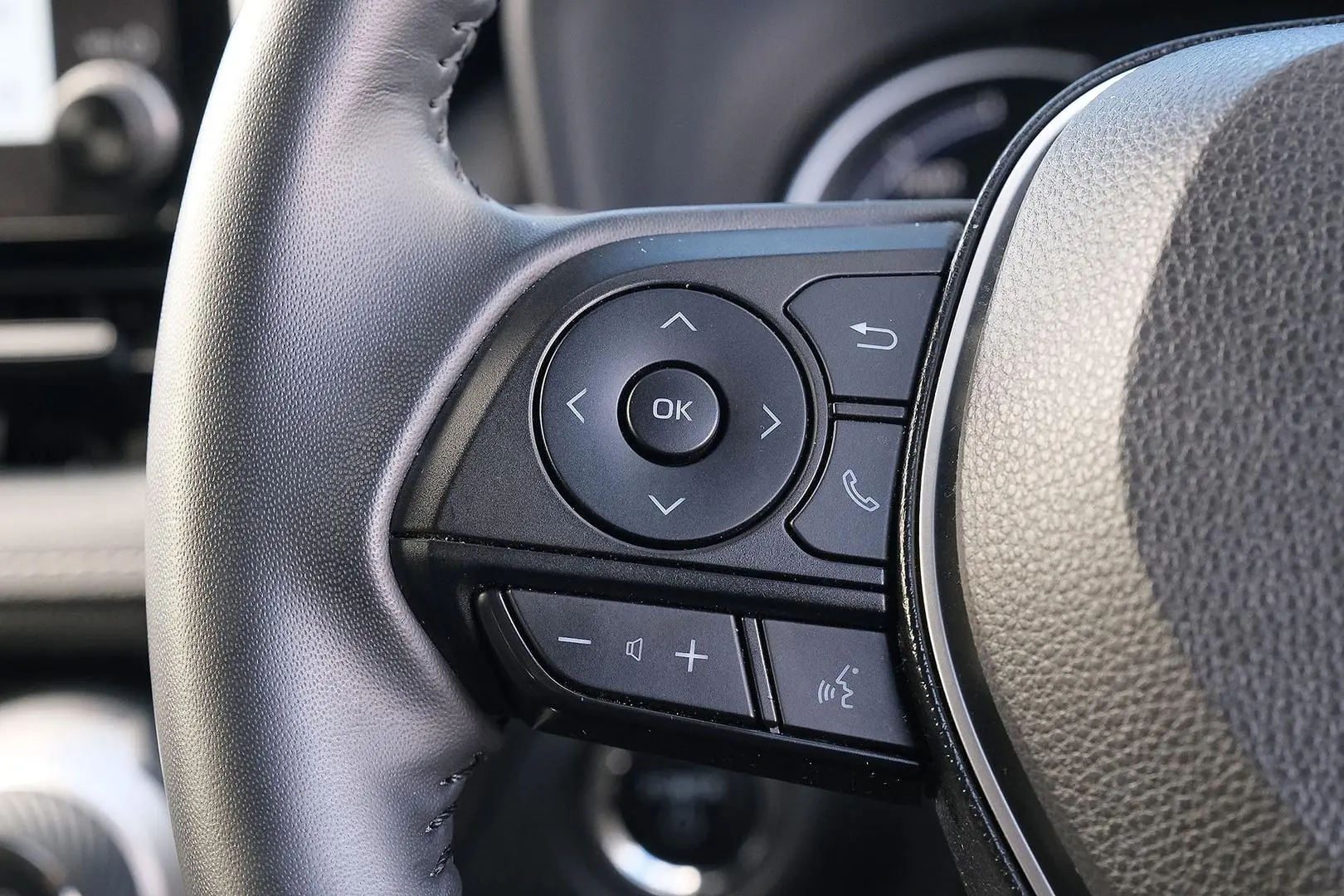 2024 Toyota RAV4 Gallery Image 15