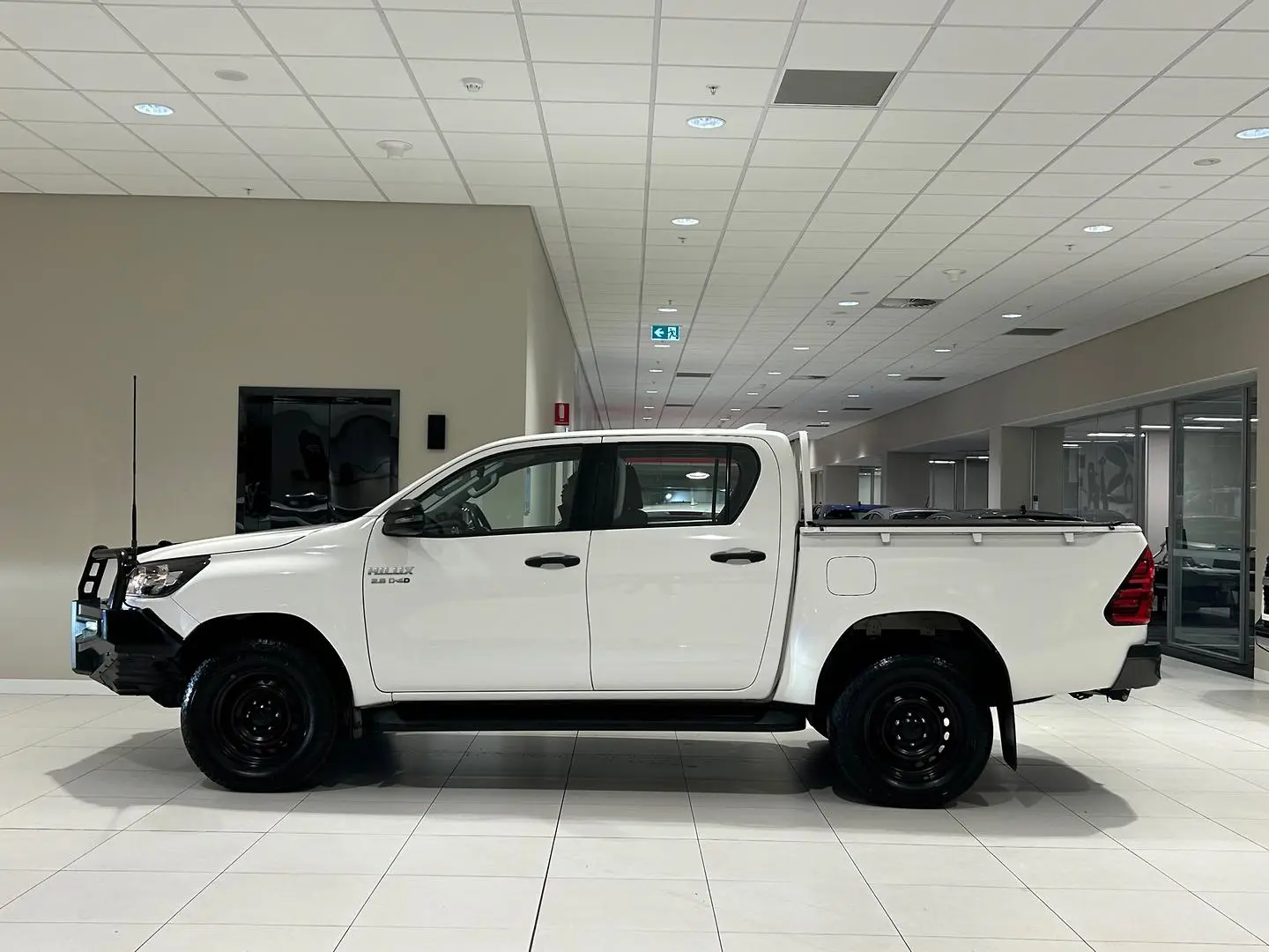 2022 Toyota Hilux Gallery Image 6