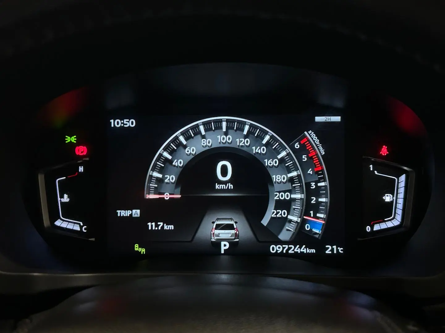2021 Mitsubishi Pajero Sport Gallery Image 22