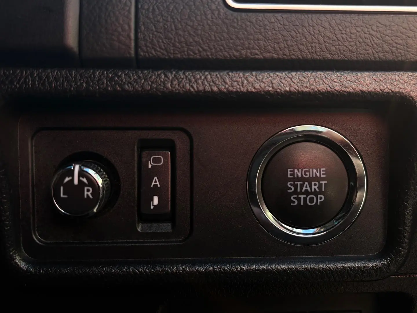 2022 Toyota Landcruiser Prado Gallery Image 28