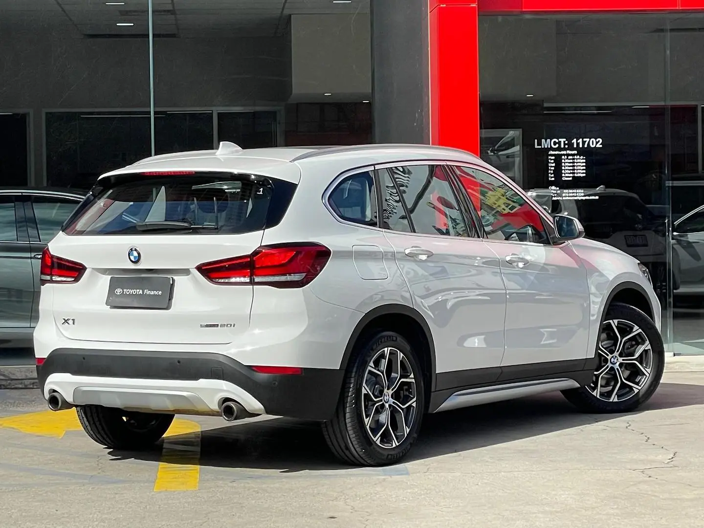 2021 BMW X1 Gallery Image 4