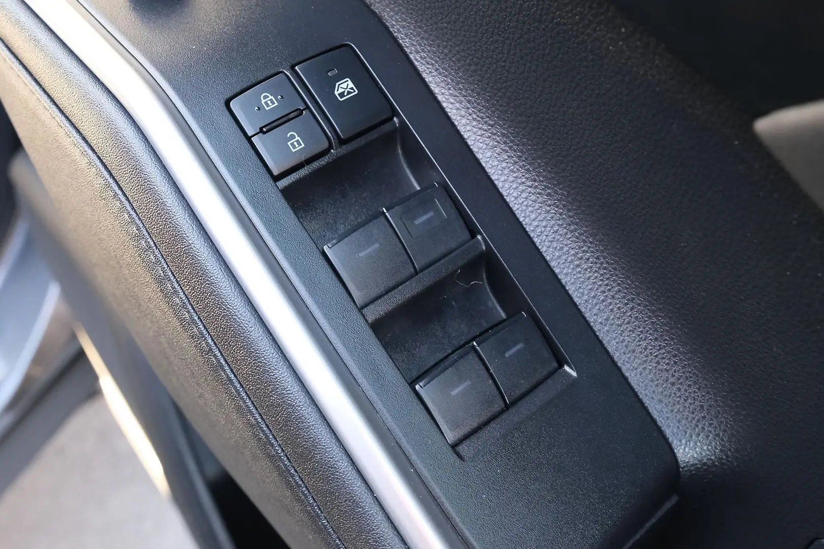 2023 Toyota Kluger Gallery Image 12