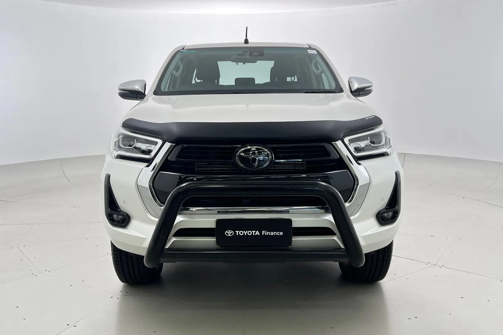 2020 Toyota Hilux Gallery Image 7