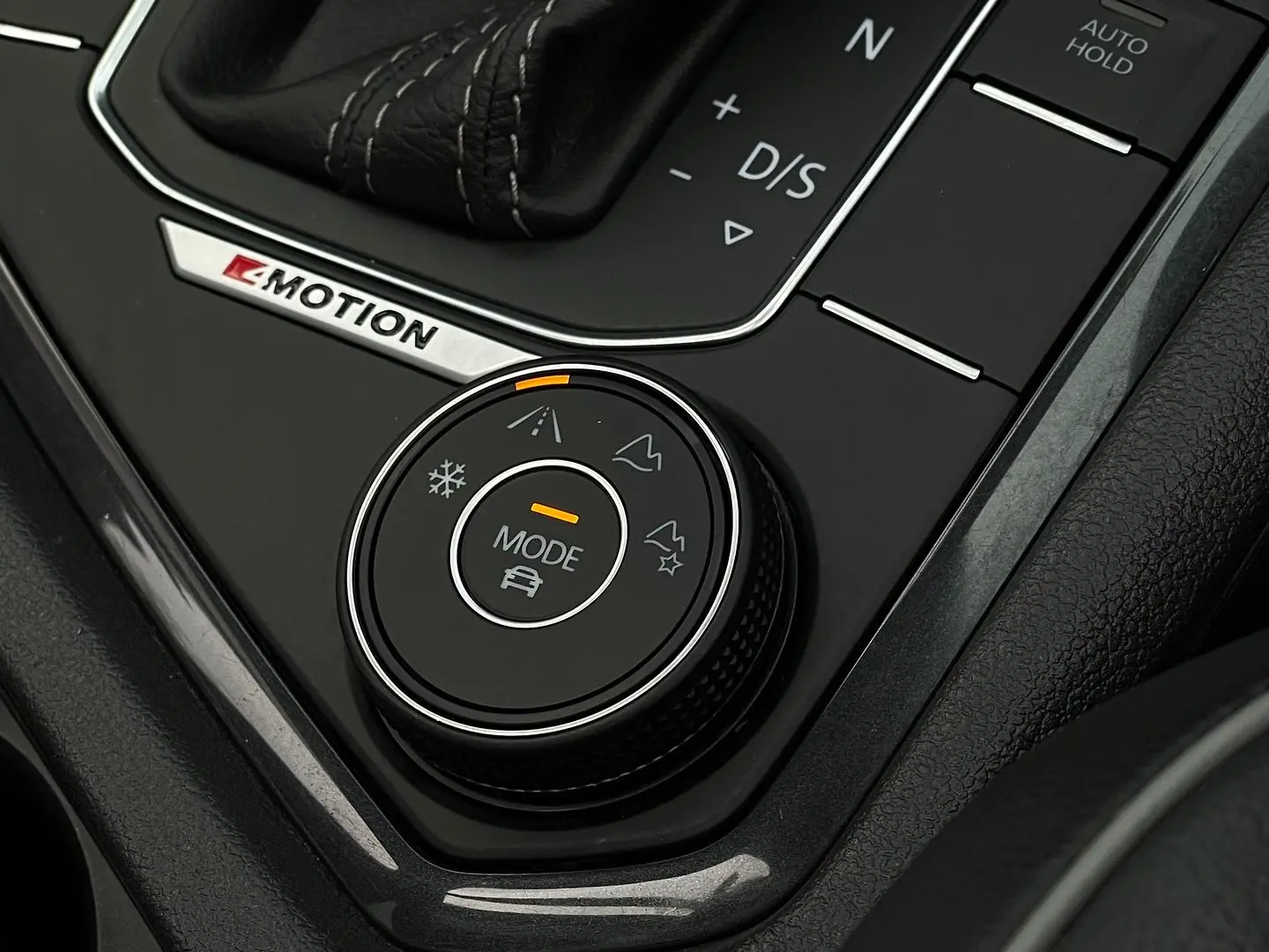2021 Volkswagen Tiguan Gallery Image 23