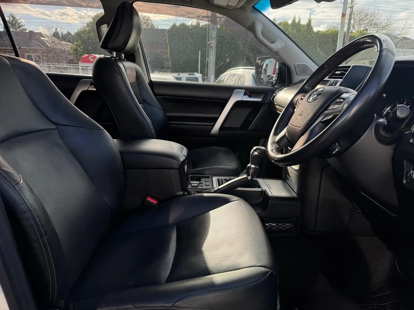 2019 Toyota Landcruiser Prado Gallery Image 10