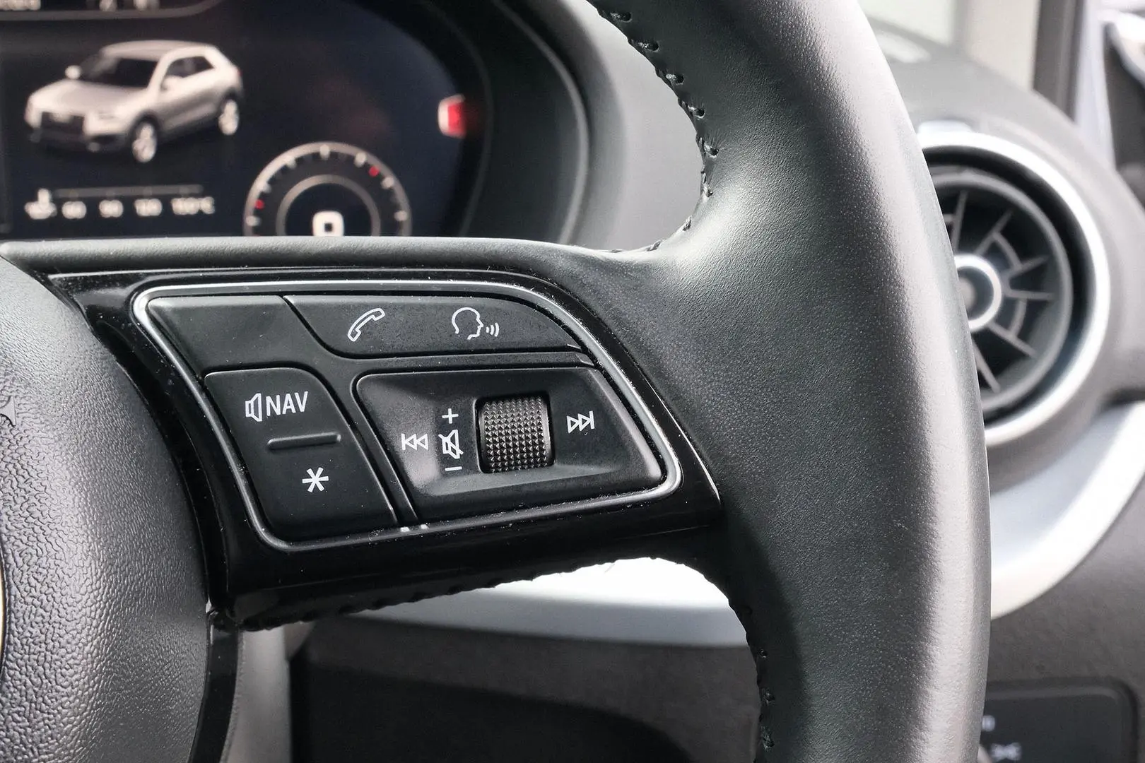 2019 Audi Q2 Gallery Image 14