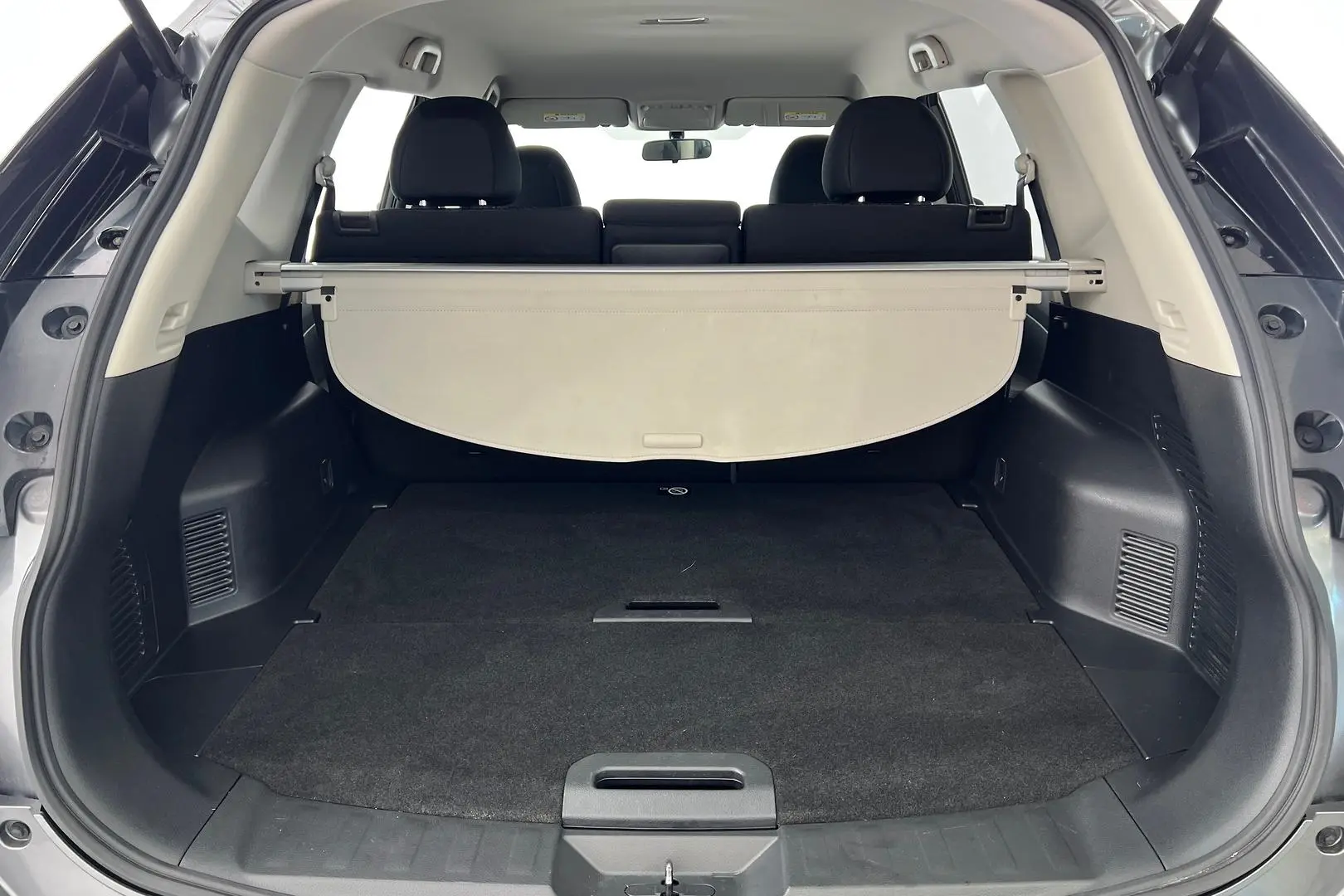 2021 Nissan X-TRAIL Gallery Image 20