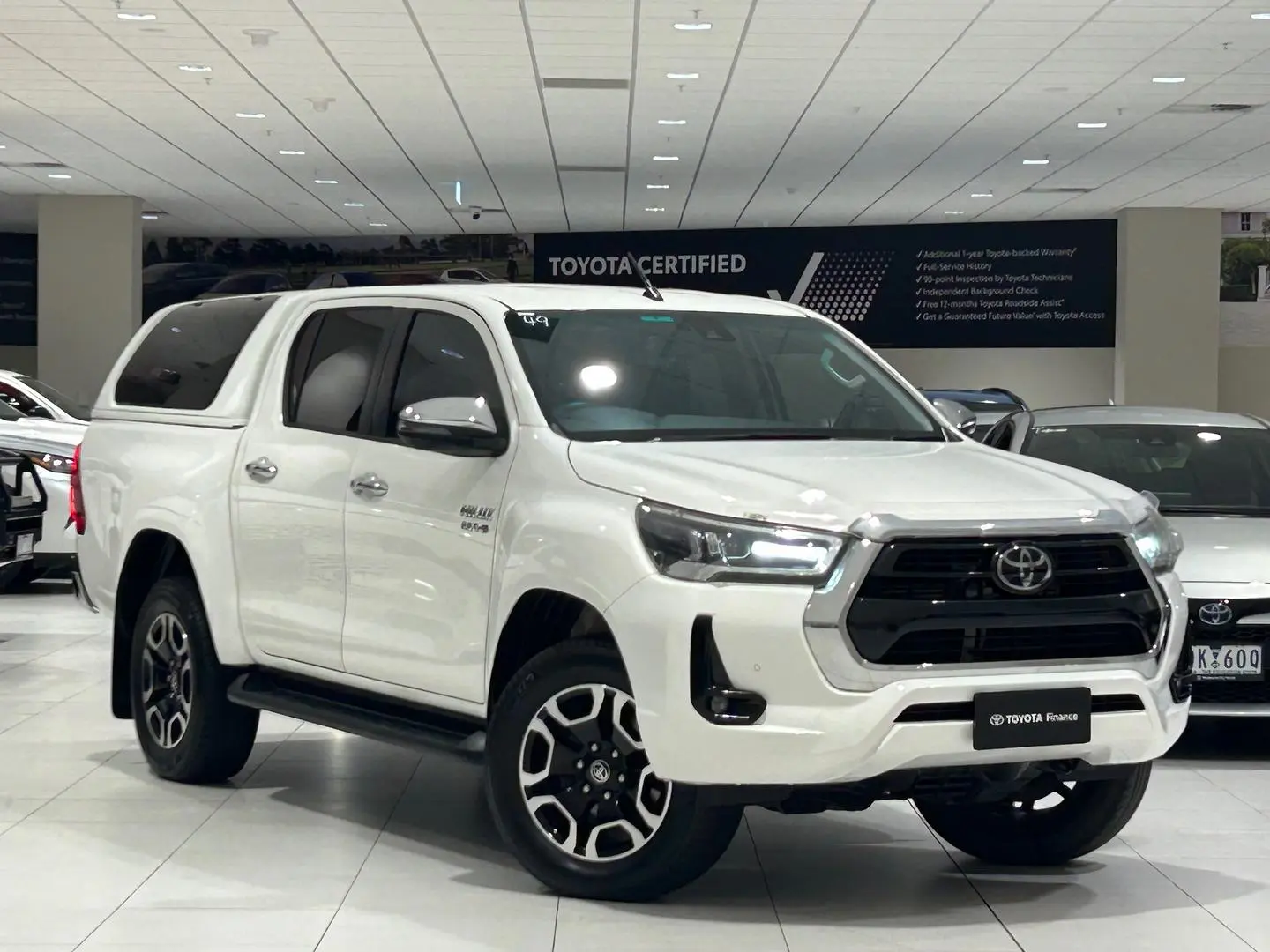 2021 Toyota Hilux Gallery Image 1