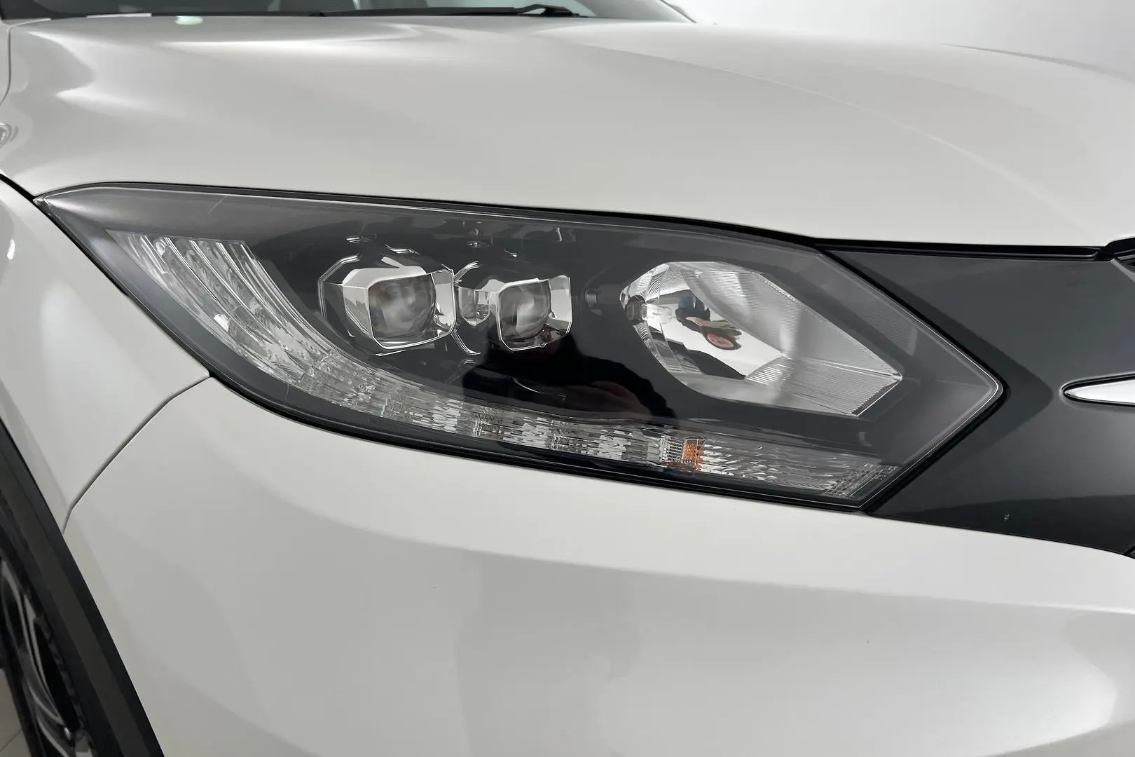 2016 Honda HR-V Gallery Image 11