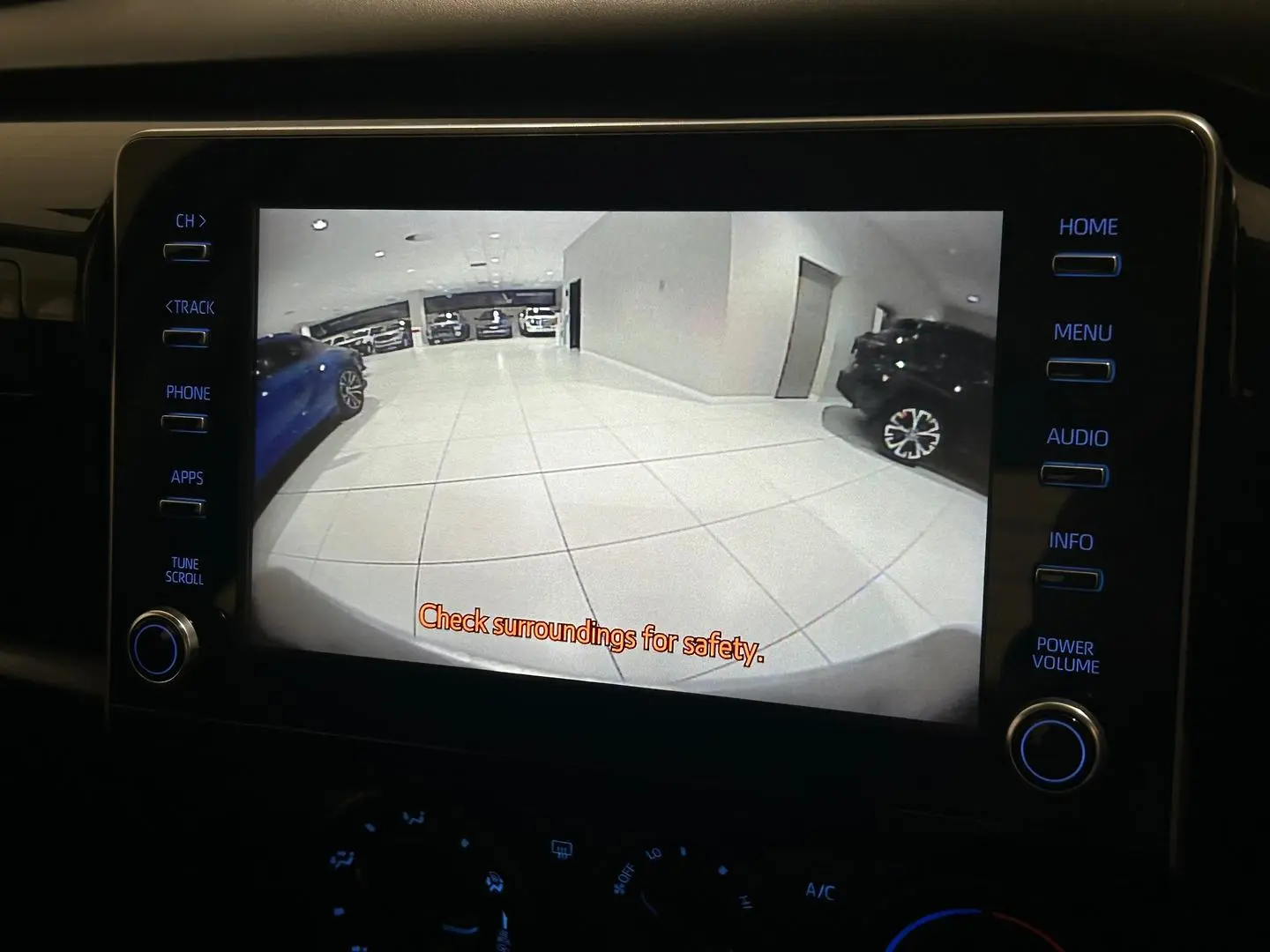 2021 Toyota Hilux Gallery Image 15