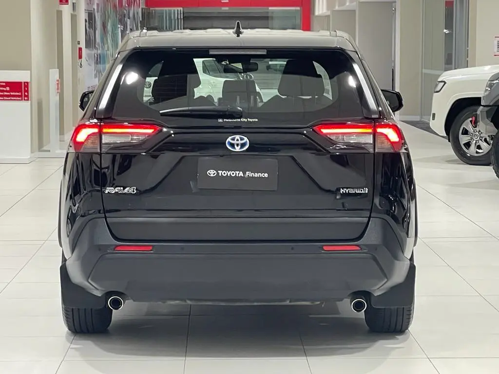 2022 Toyota RAV4 Gallery Image 9