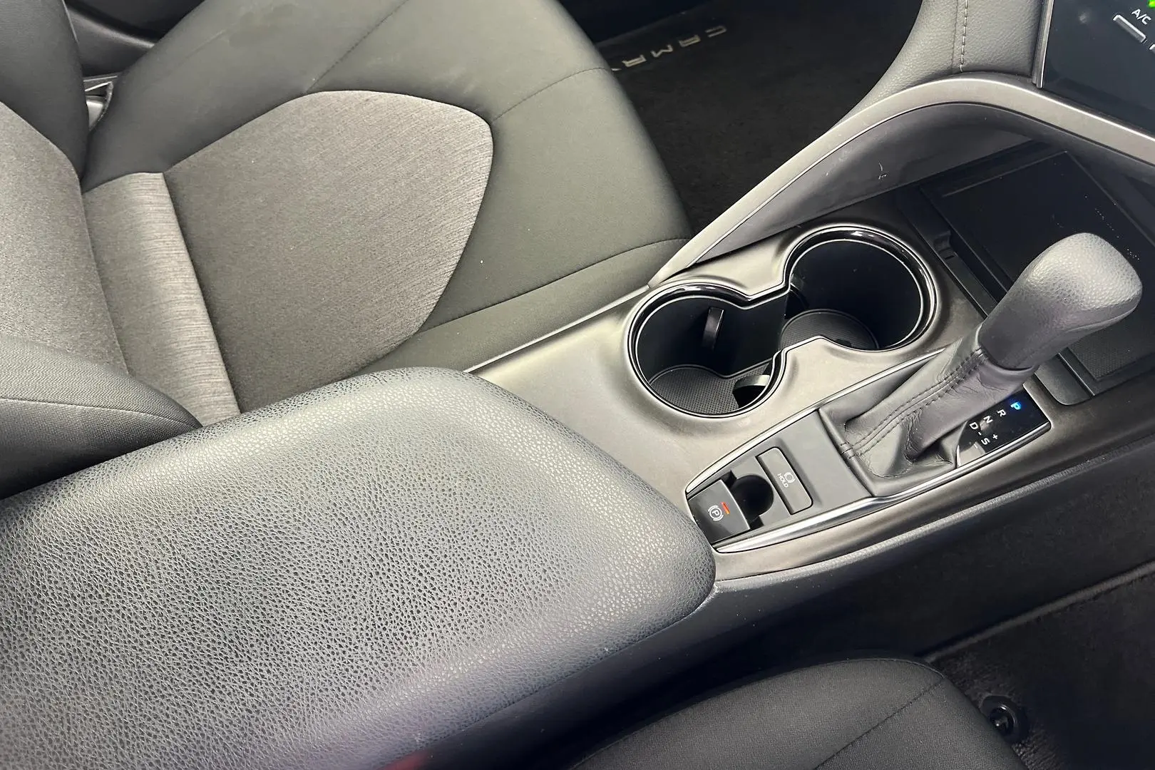 2022 Toyota Camry Gallery Image 13