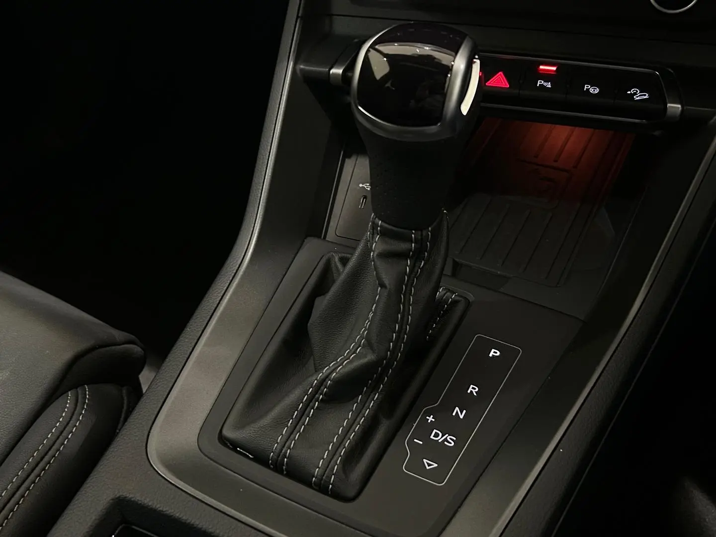 2024 Audi Q3 Gallery Image 18