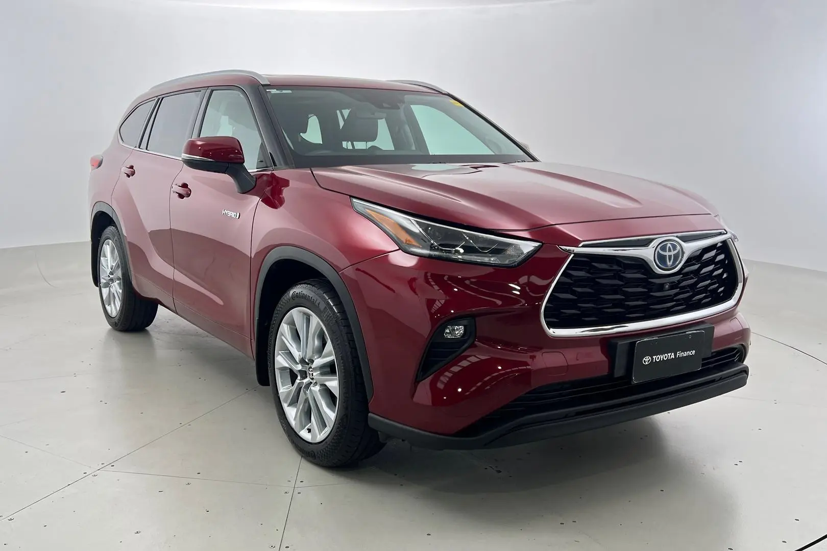 2021 Toyota Kluger Gallery Image 1