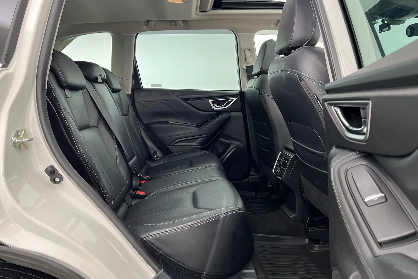 2021 Subaru Forester Gallery Image 12