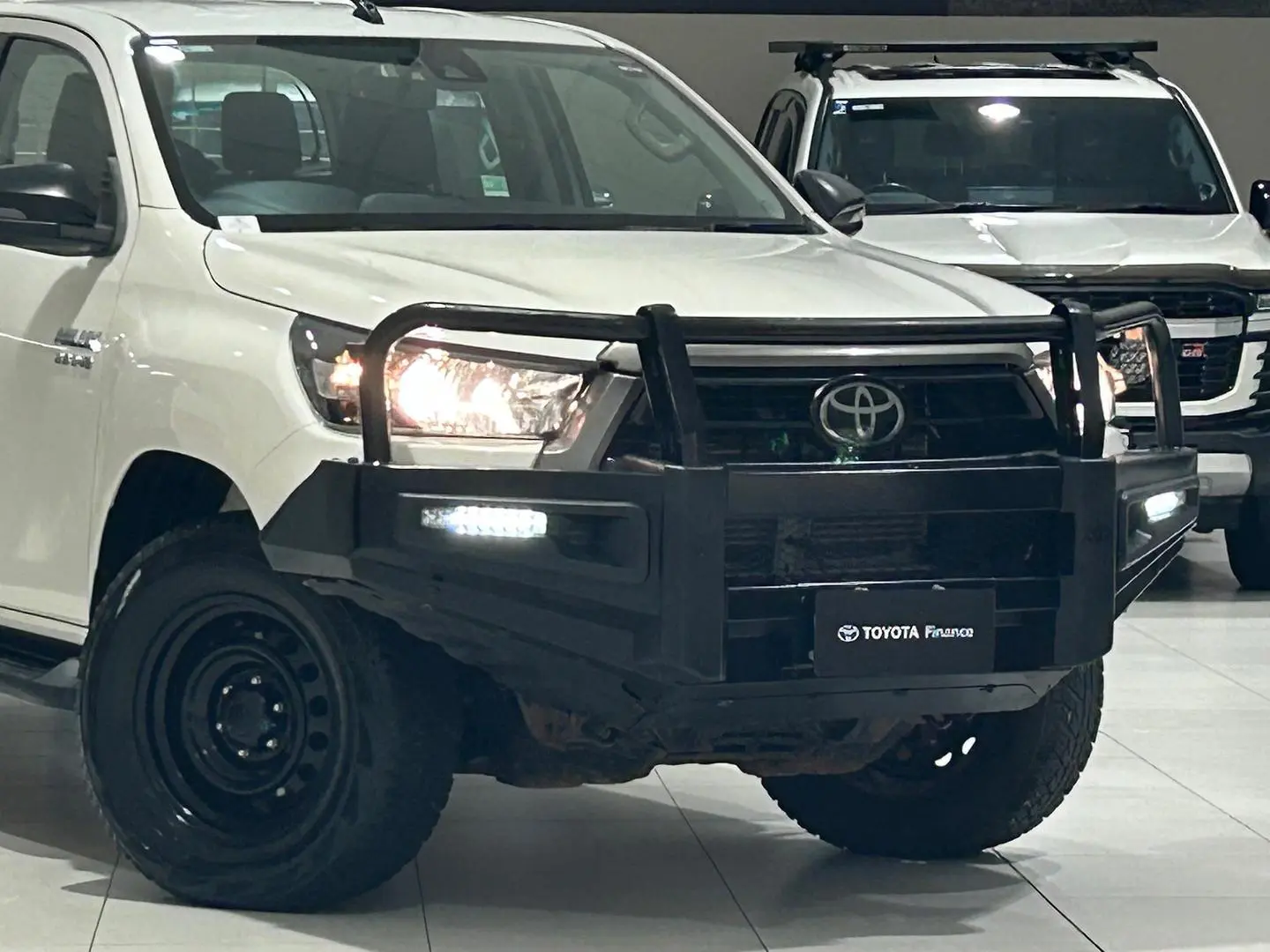 2020 Toyota Hilux Gallery Image 3