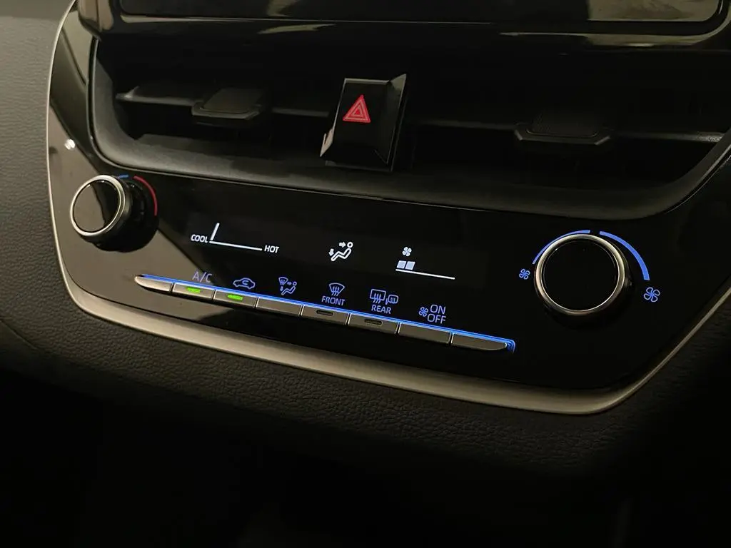 2021 Toyota Corolla Gallery Image 19