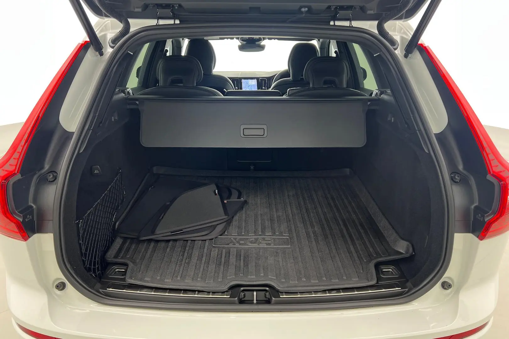 2021 Volvo XC60 Gallery Image 24
