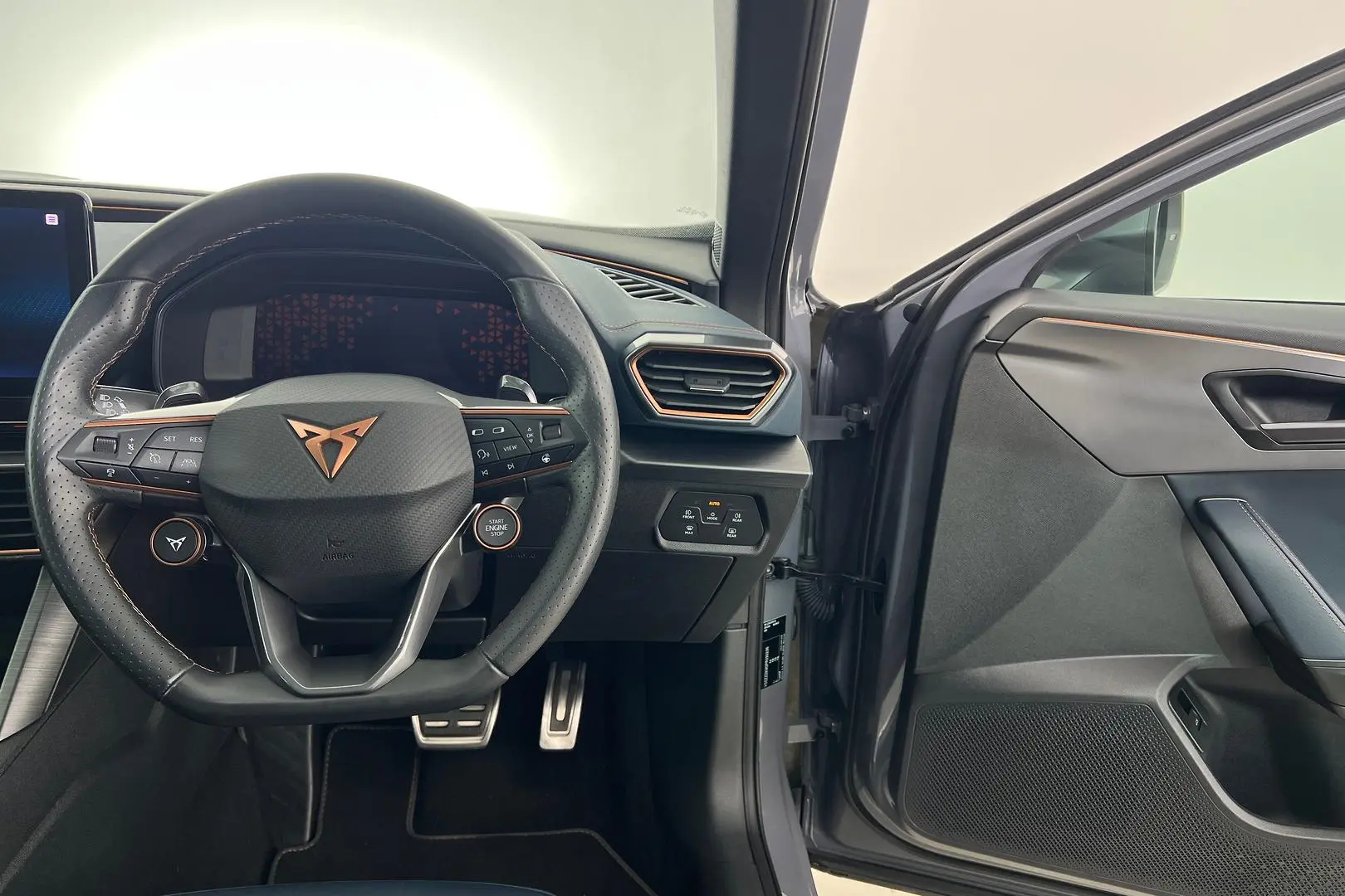 2022 CUPRA Formentor Gallery Image 16