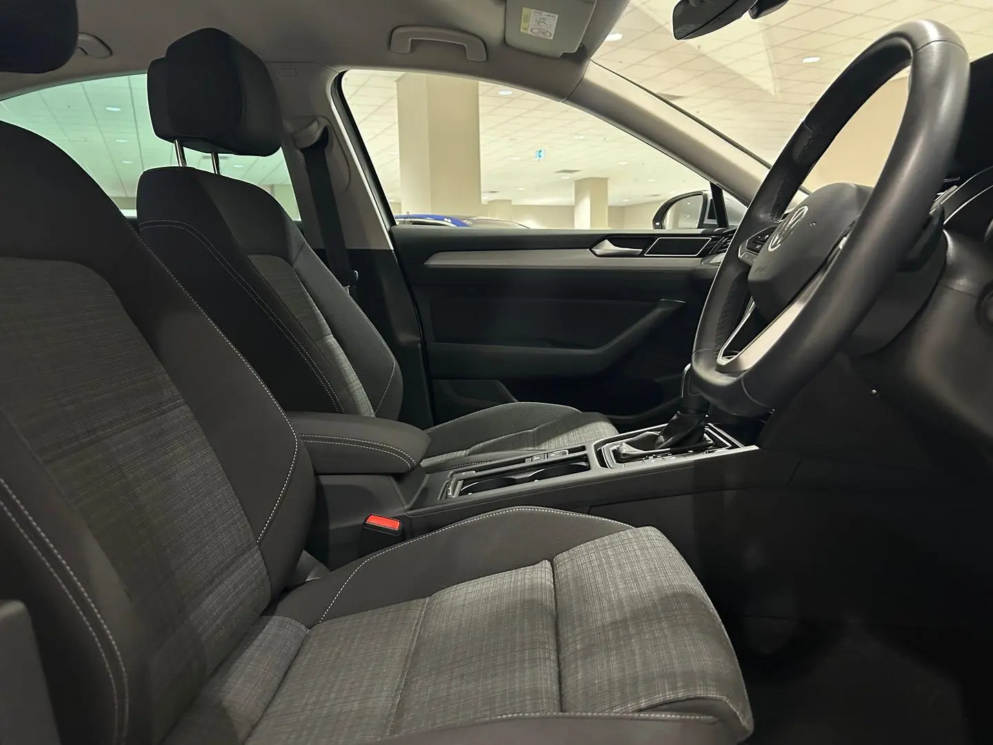 2022 Volkswagen Passat Gallery Image 12