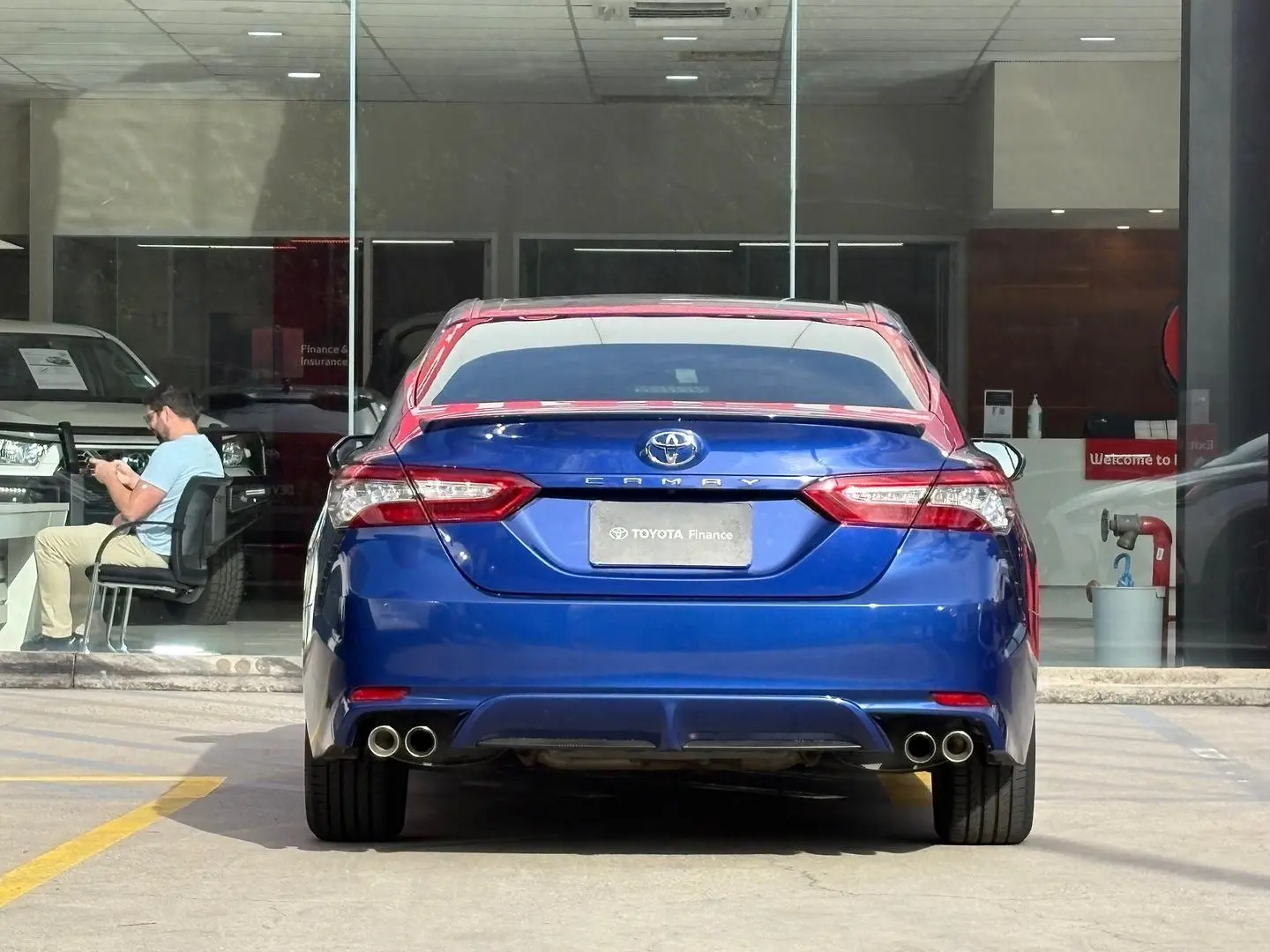 2019 Toyota Camry Gallery Image 8