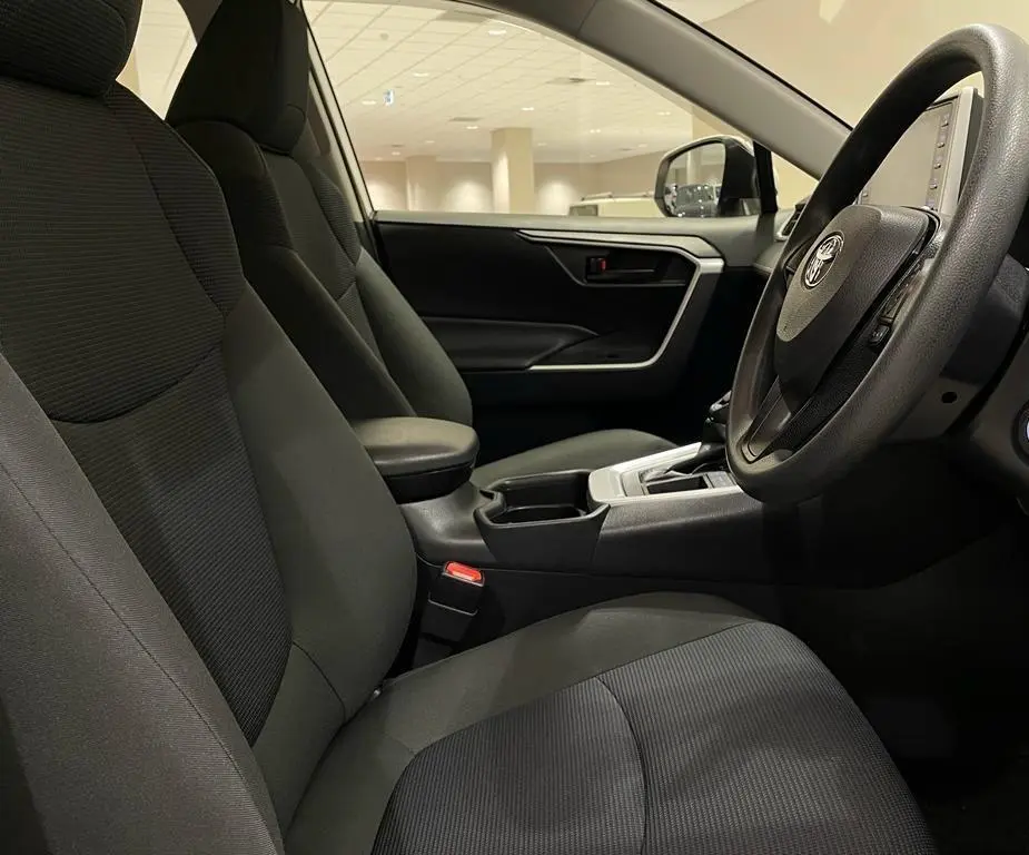 2022 Toyota RAV4 Gallery Image 12