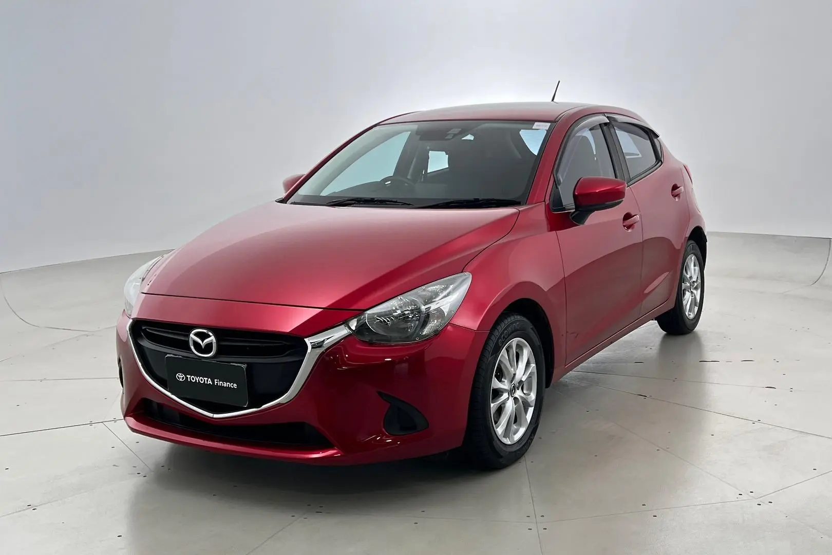 2019 Mazda 2 Gallery Image 8