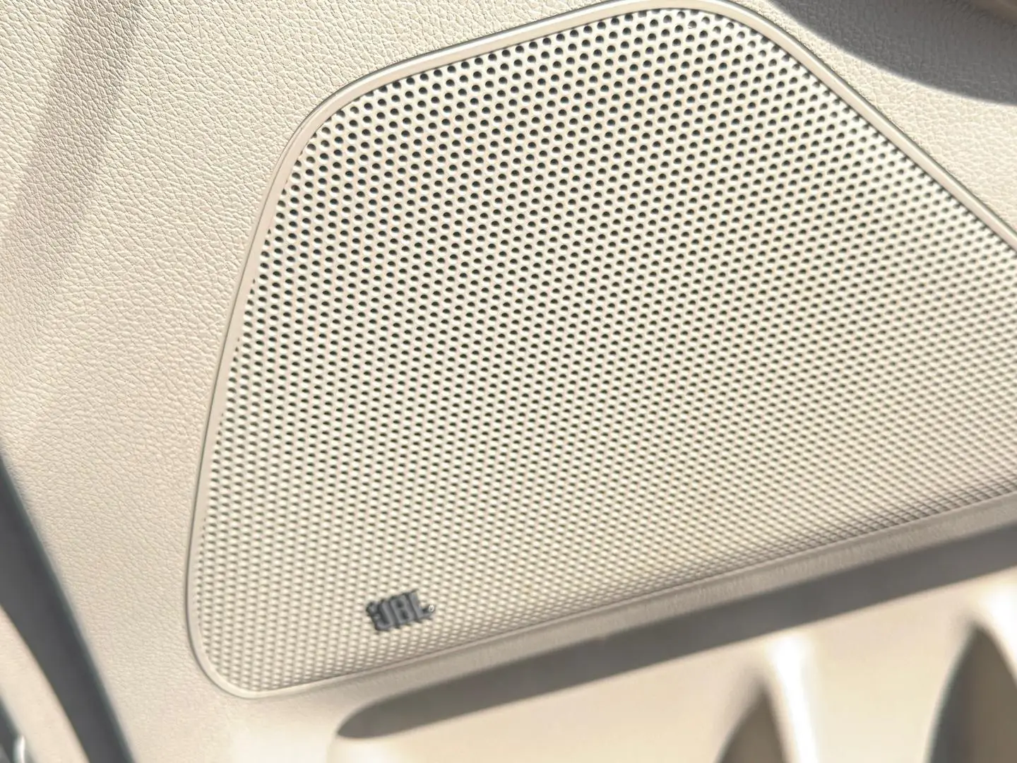 2019 Kia Carnival Gallery Image 22