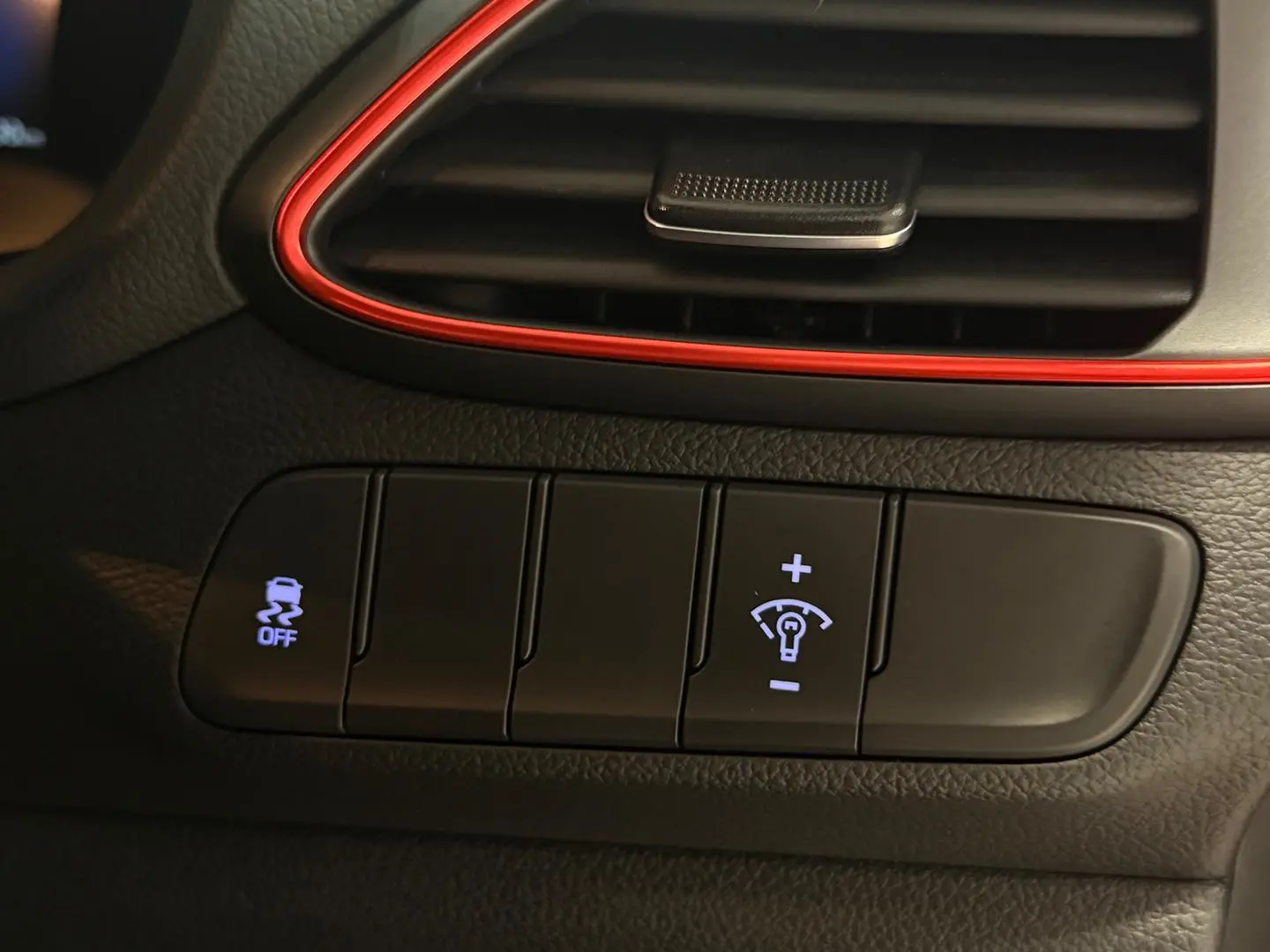 2021 Hyundai i30 Gallery Image 24