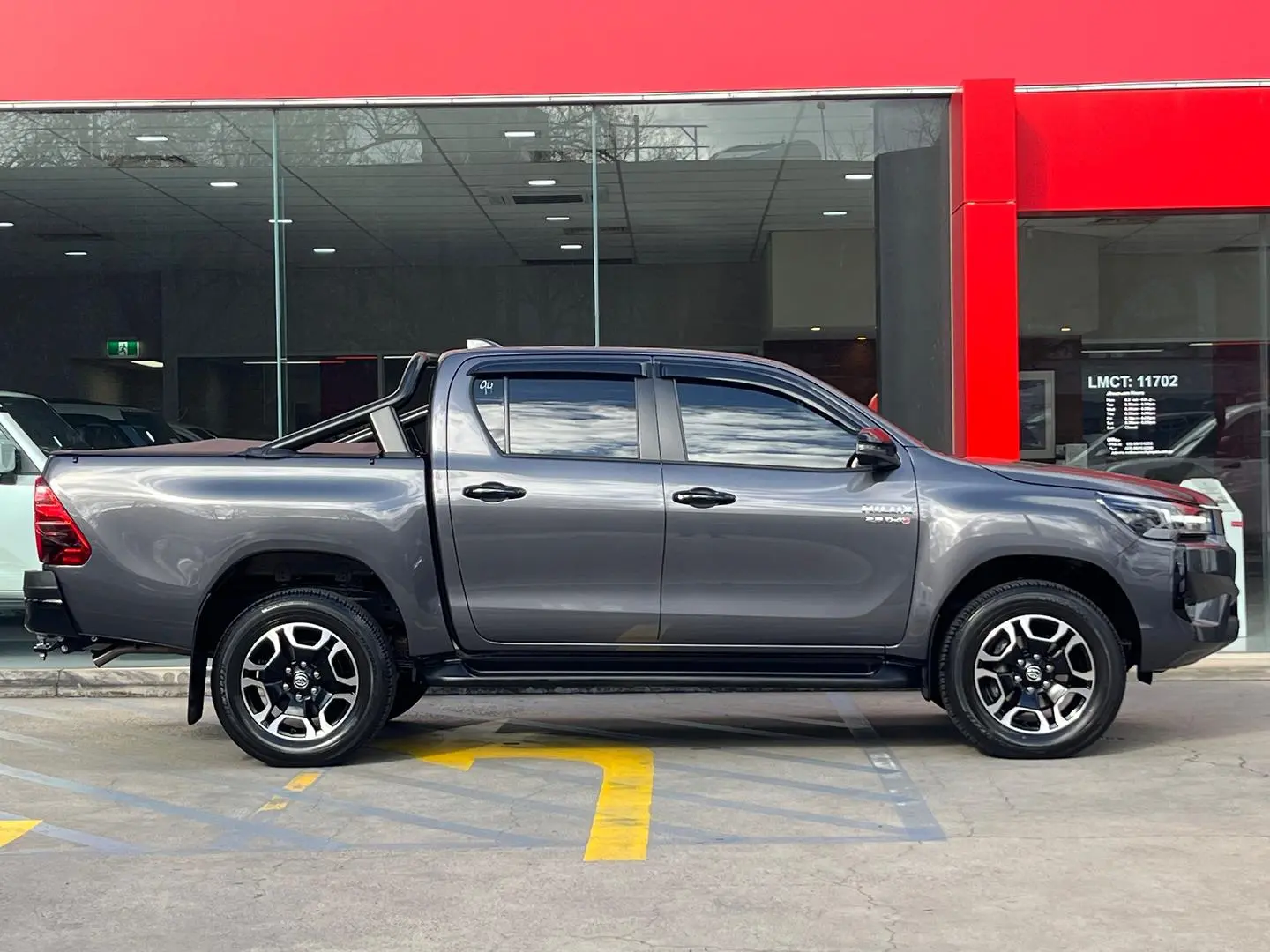 2024 Toyota Hilux Gallery Image 3