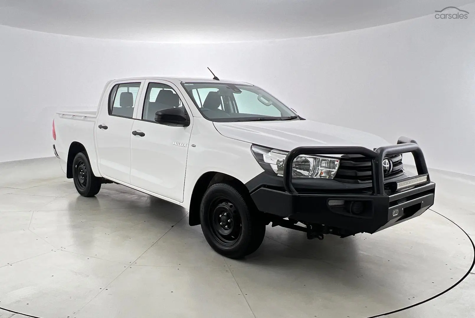 2020 Toyota Hilux Image 1