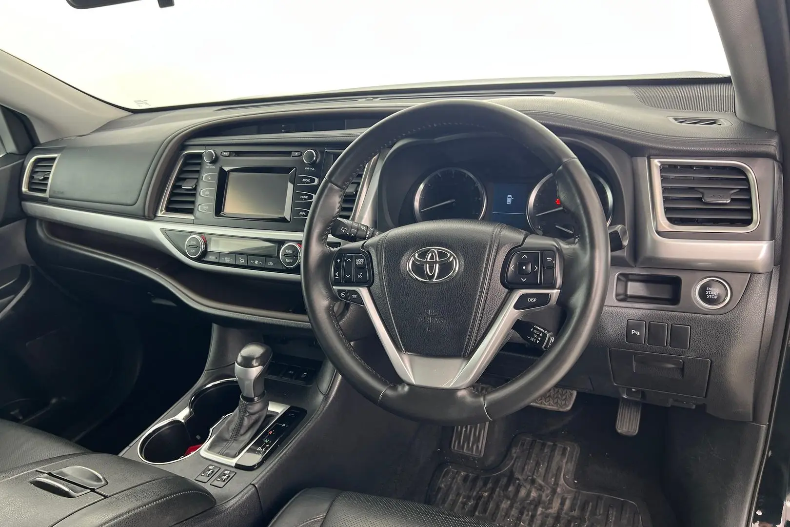 2014 Toyota Kluger Gallery Image 13