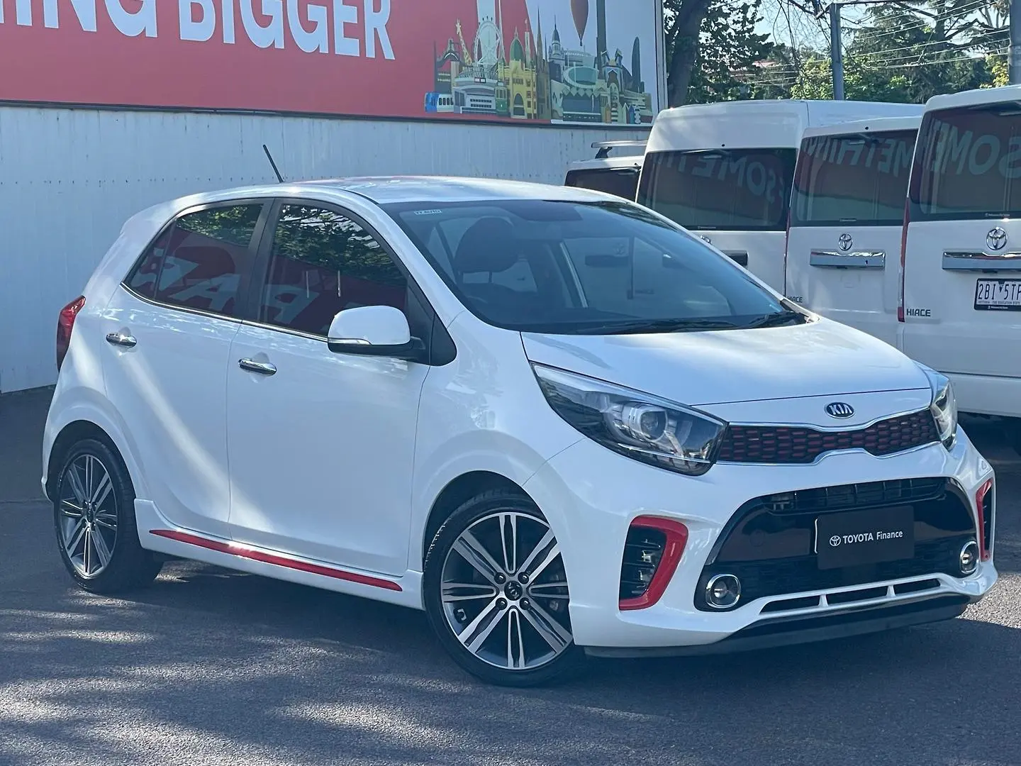 2019 Kia Picanto Image 1