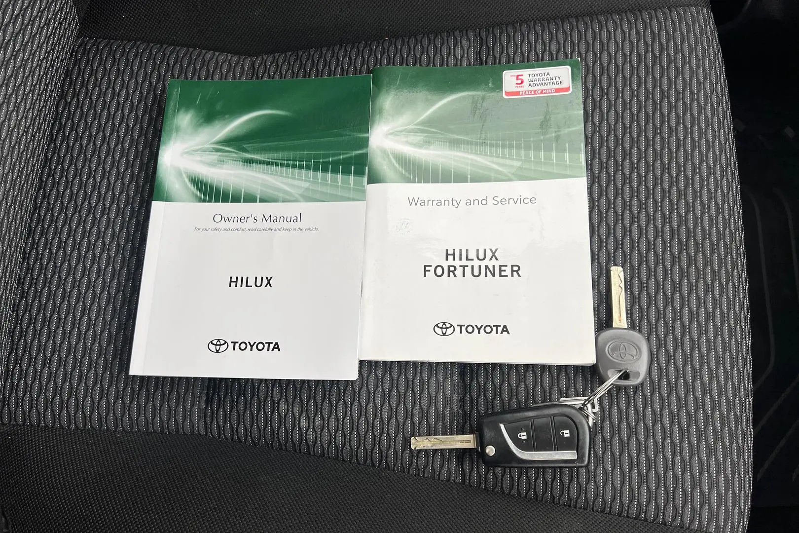 2021 Toyota Hilux Gallery Image 22