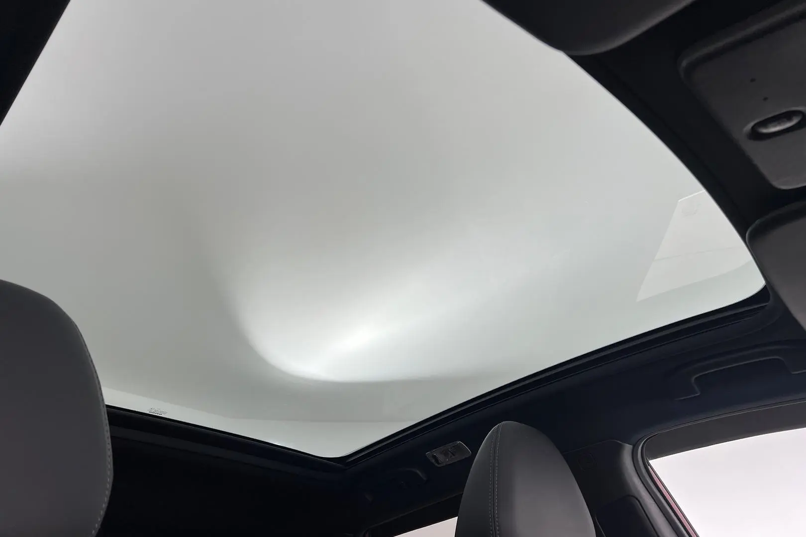 2020 Nissan QASHQAI Gallery Image 4