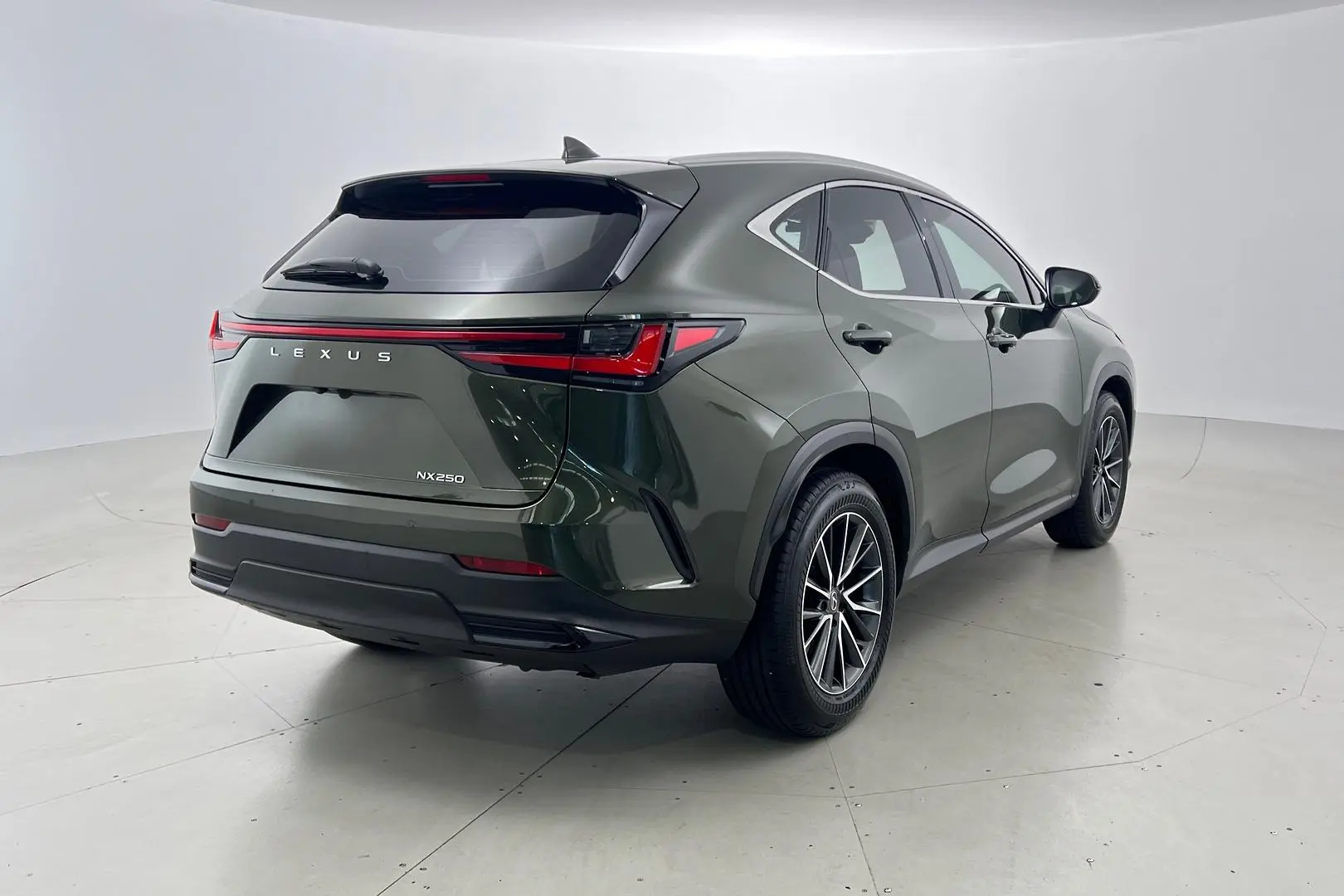 2023 Lexus NX Gallery Image 4