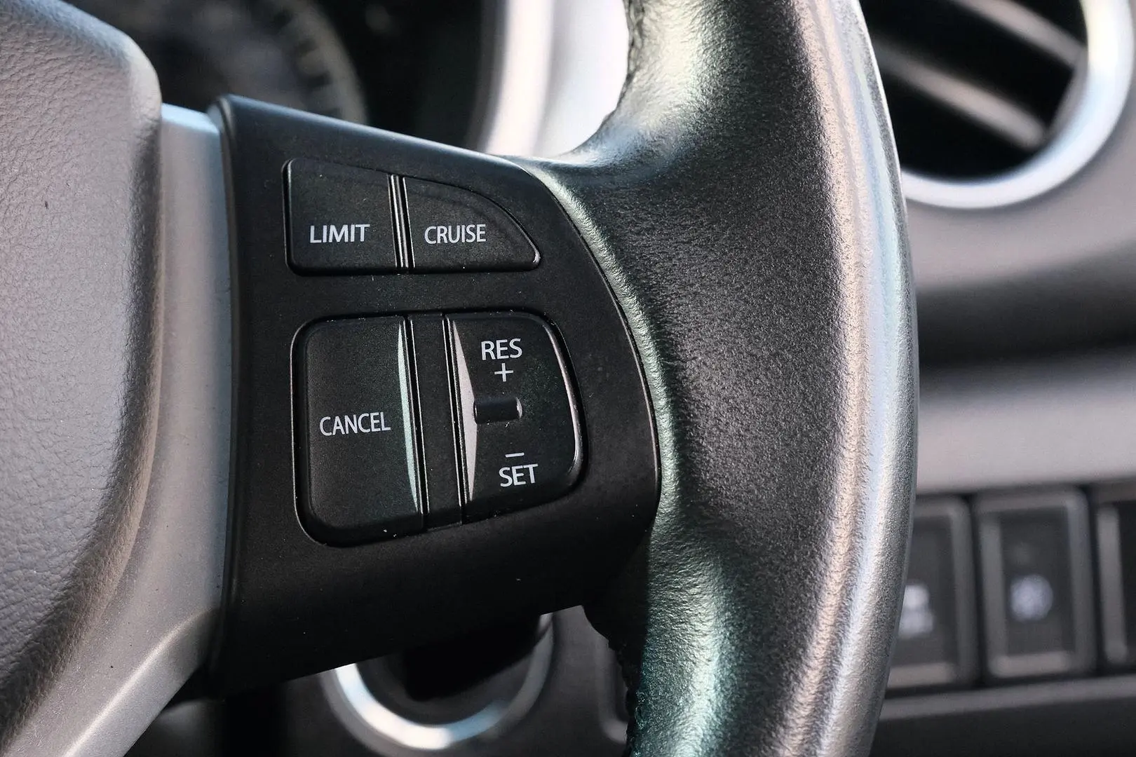 2021 Suzuki Vitara Gallery Image 15