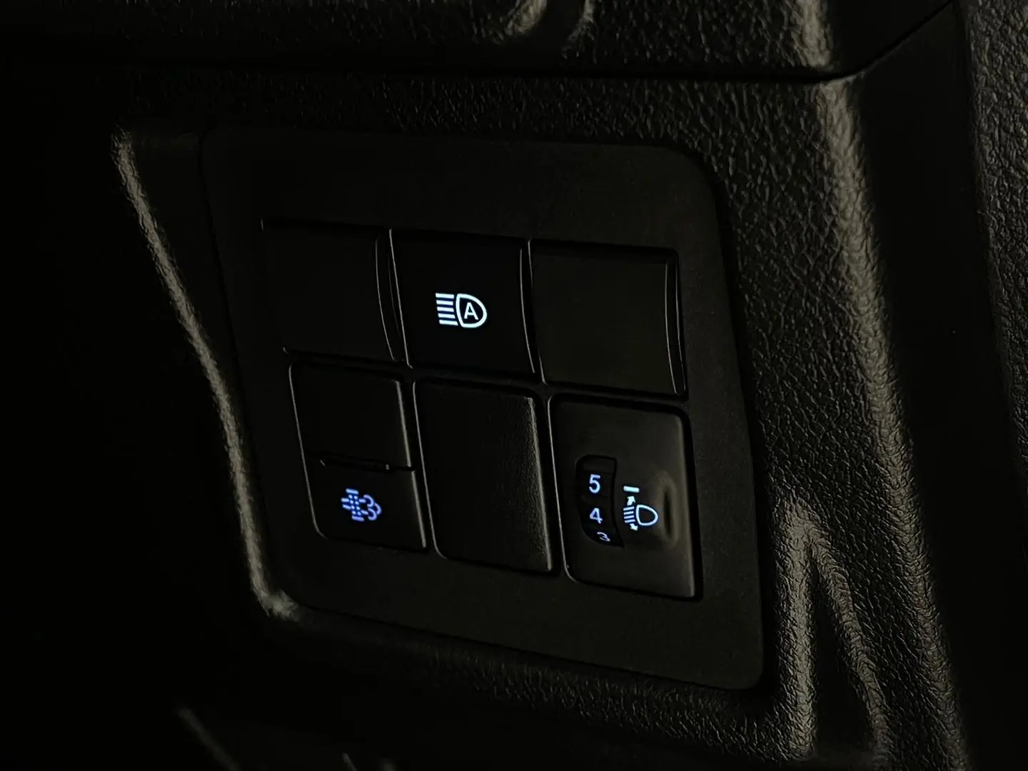2023 Toyota Landcruiser Prado Gallery Image 25